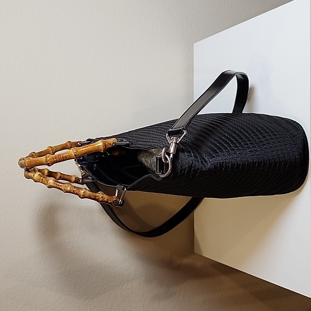 Gucci Tote With Bamboo Handles And COA - Picture 6 of 15